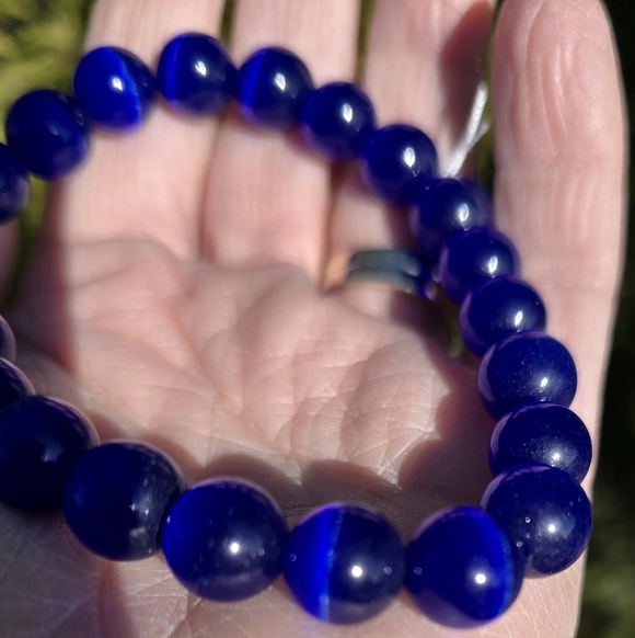 10mm Natural Blue Cat Eye - Picture 4 of 11